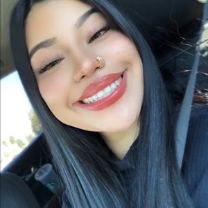 Meet your Posher, Jazmine